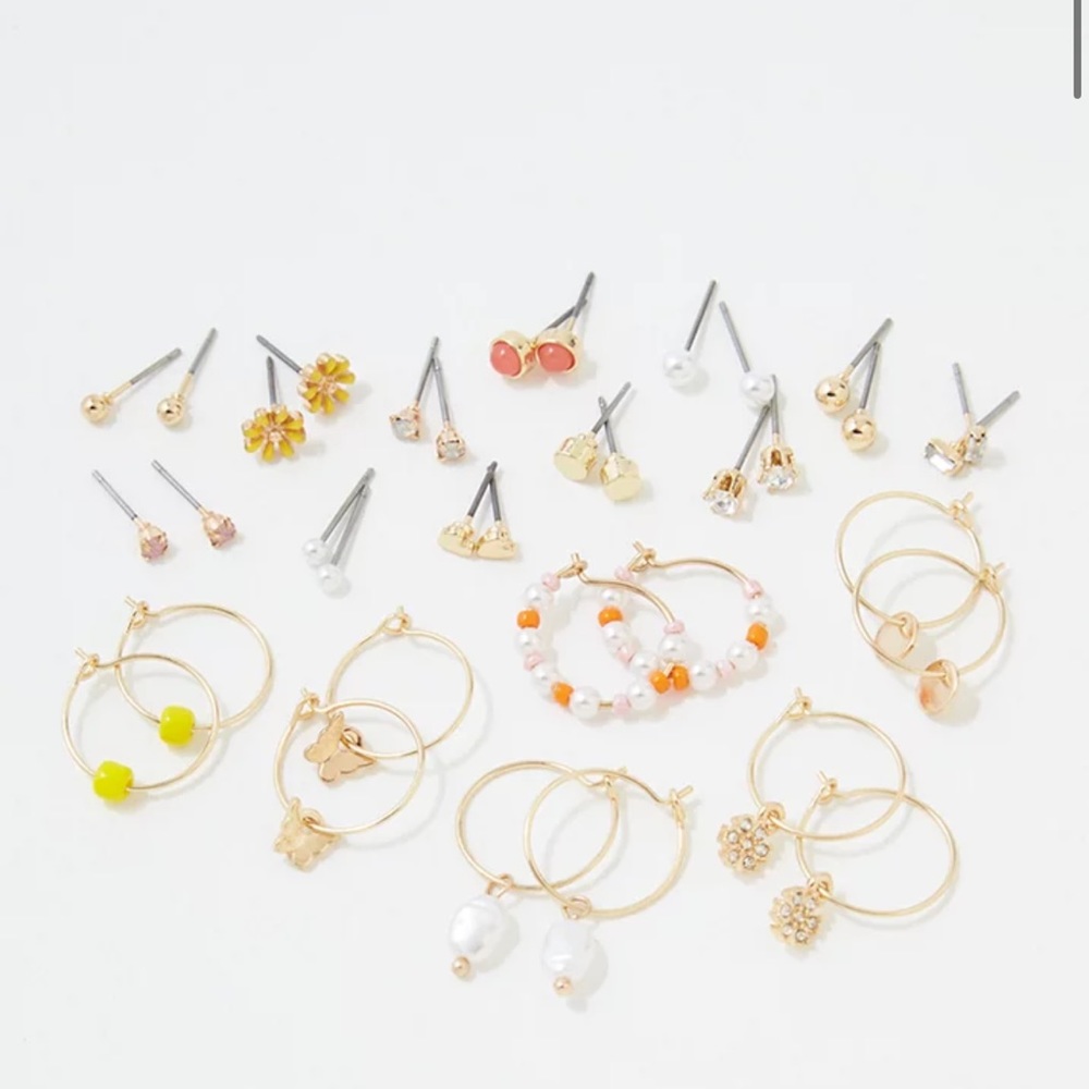 NWT!!  18 Pack American Eagle Coral Stud & Hoop Earrings